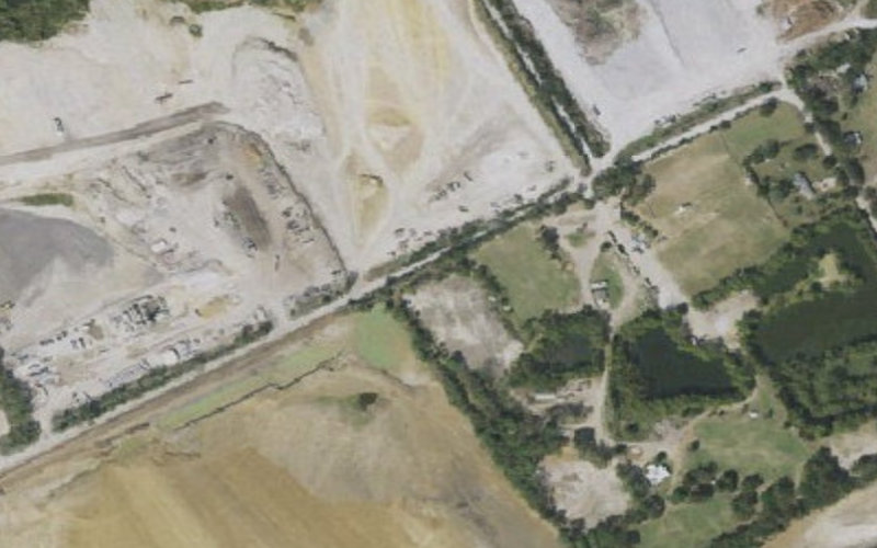 Aerial view of Realize Truck Parking - Hutchins (2386 Fulghum Rd)